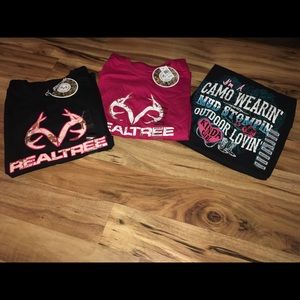 Women’s Realtree shirts